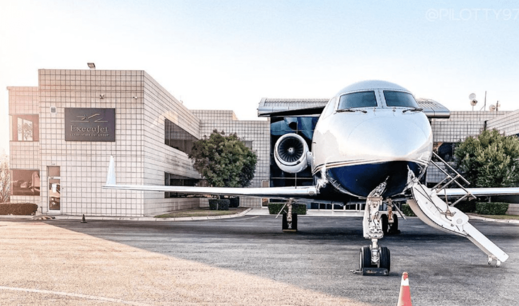 UAE Private Jet First Officer