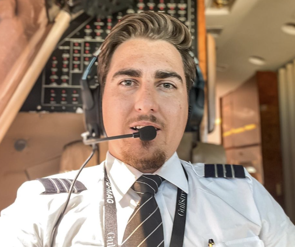 UAE Private Jet First Officer