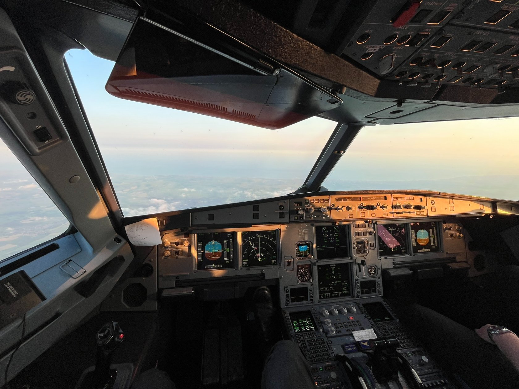 airline-pilot-captain